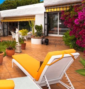 Lovely Townhouse, Swimming Pool Сasa de vacaciones Marbella