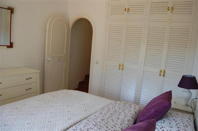 Lovely Townhouse, Swimming Pool Сasa de vacaciones
